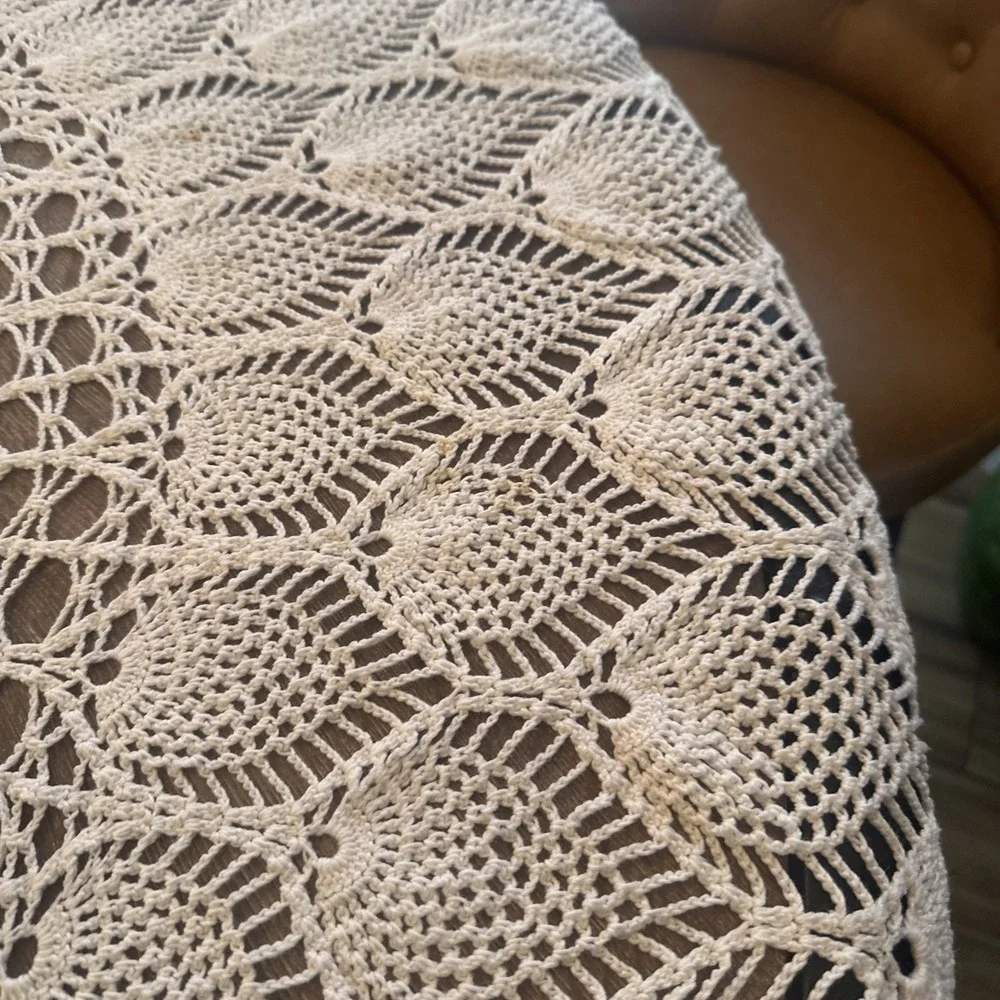 Vintage Hand Crocheted Round Lace Tablecloth 72